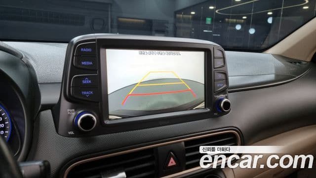 Hyundai Kona Modern Art, 2018 15