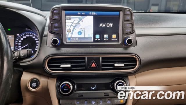 Hyundai Kona Modern Art, 2018 16