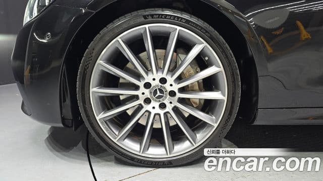 Mercedes-Benz E-класс W213 AMG Line, 2021 все фото