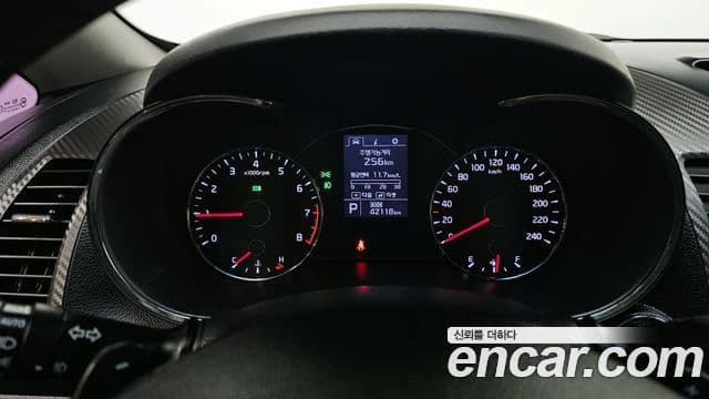 Kia K3 Trendy, 2013 8