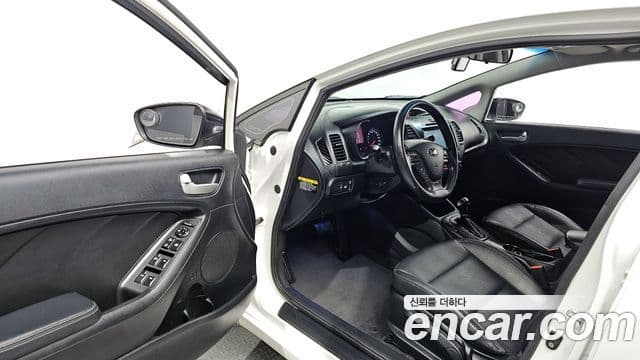 Kia K3 Trendy, 2013 10