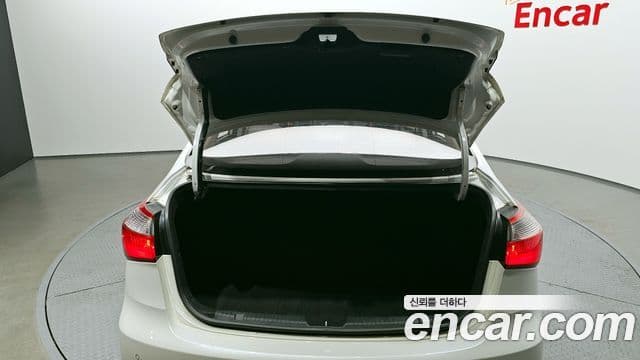 Kia K3 Trendy, 2013 20