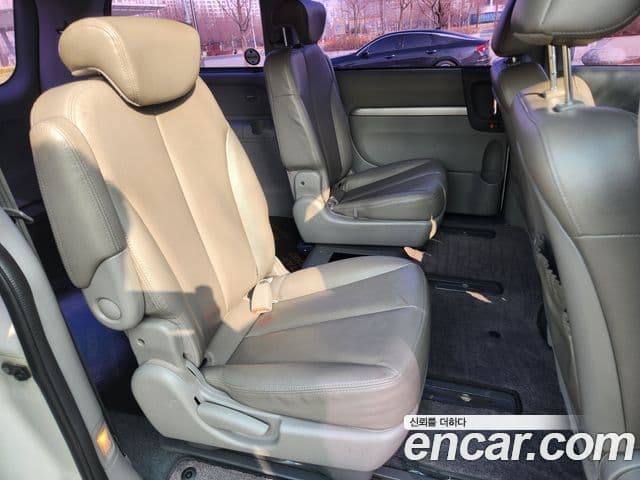 Kia Carnival R Premium, 2014 10