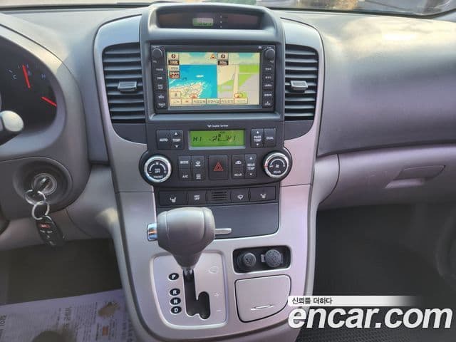 Kia Carnival R Premium, 2014 16