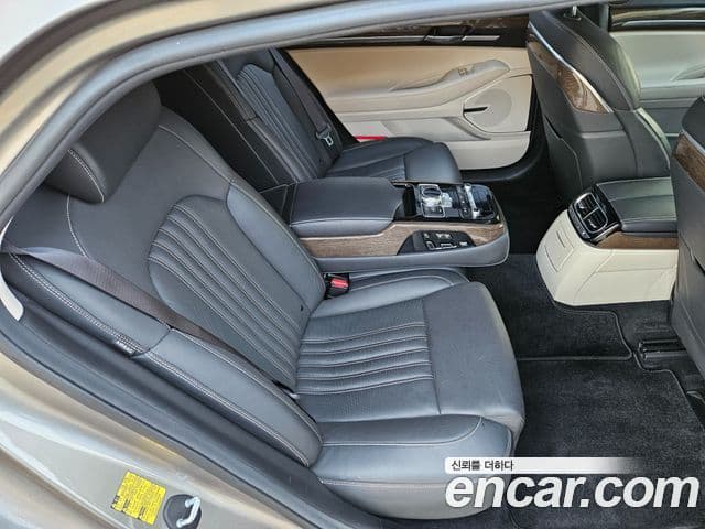 Genesis G90 Premium Luxury, 2019 1