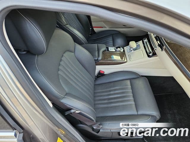 Genesis G90 Premium Luxury, 2019 3