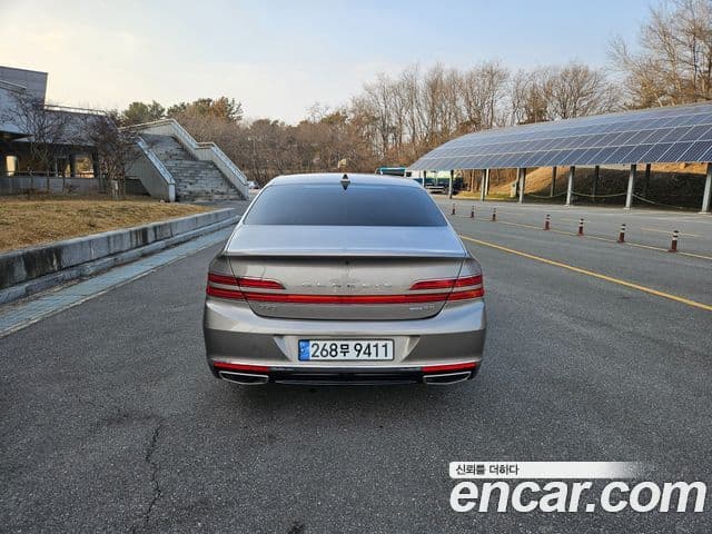 Genesis G90 Premium Luxury, 2019 10