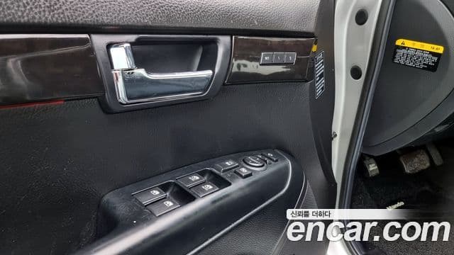 Kia Mohave 2WD KV300, 2012 18