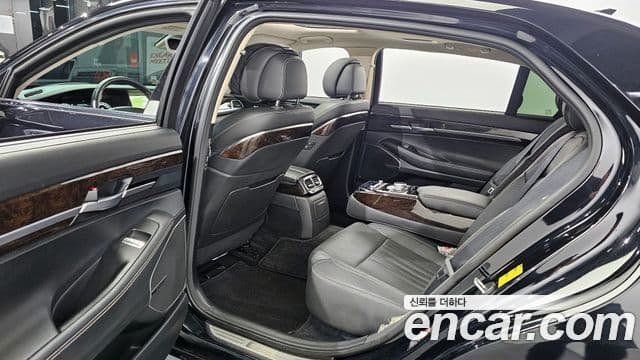 Genesis G90 Premium Luxury, 2020 11