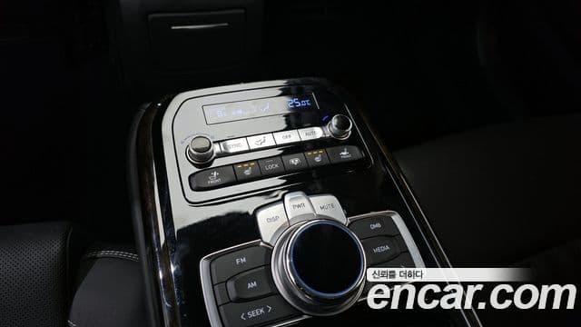 Genesis G90 Premium Luxury, 2020 17