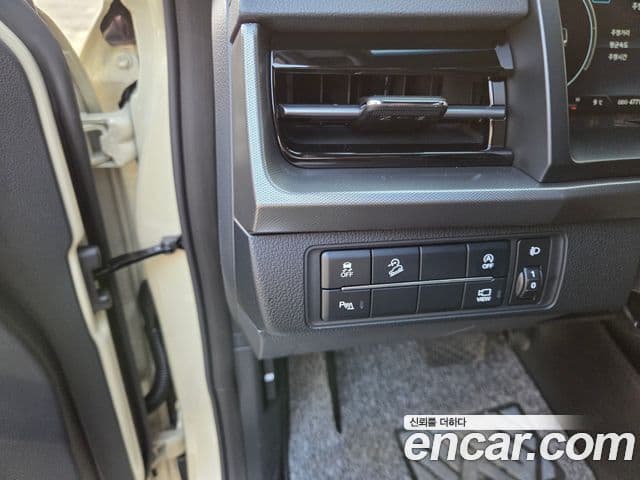 KG모빌리티(SsangYong) Musso Sport (Q250) Prestige, 2026 9