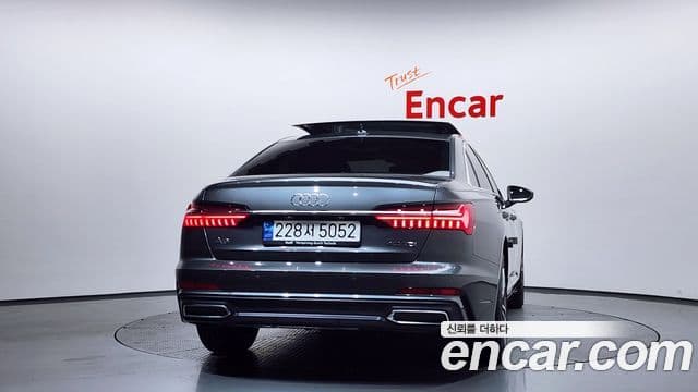 Audi A6 (C8) Premium, 2023 4