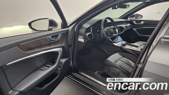 Audi A6 (C8) Premium, 2023 10