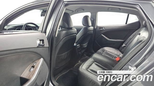 Kia K5 Prestige, 2013 12