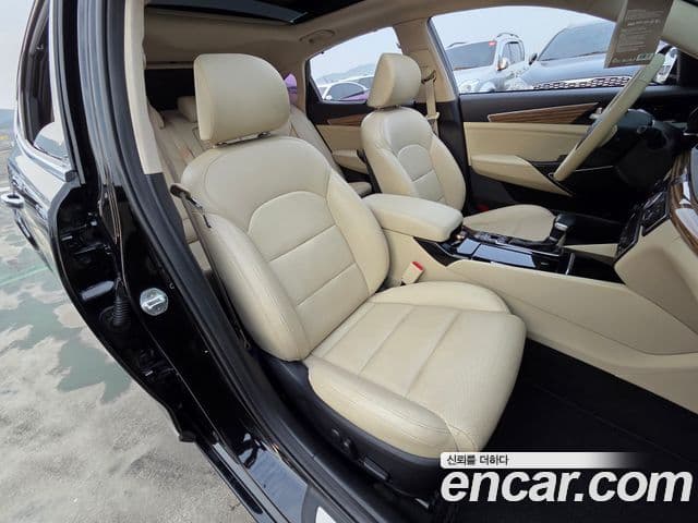 Kia All New K7 Prestige, 2016 11