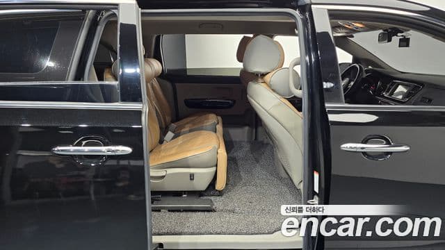 Kia The / новый New Carnival Prestige, 2020 12