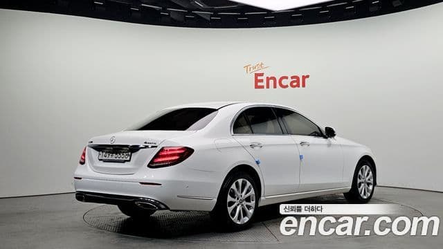 Mercedes-Benz E-класс W213 Exclusive, 2020 2