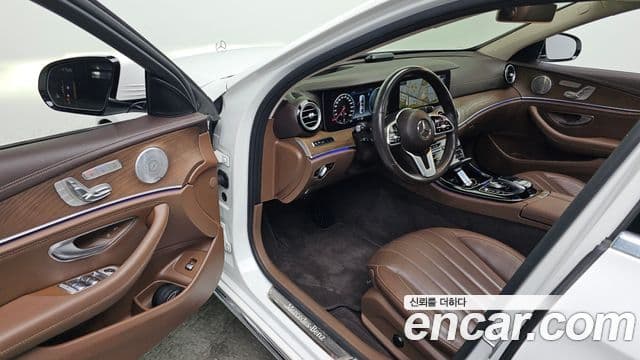 Mercedes-Benz E-класс W213 Exclusive, 2020 10