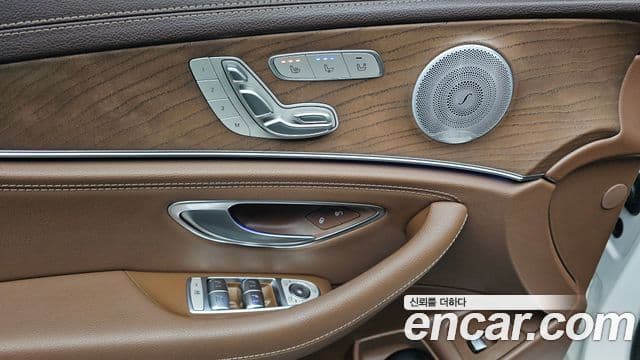 Mercedes-Benz E-класс W213 Exclusive, 2020 12