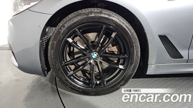 BMW 5시리즈 (G30) 520d M Sport Plus, 2017 все фото