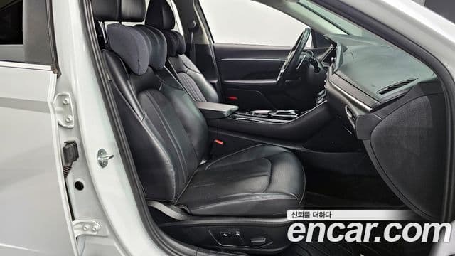 Hyundai Sonata (DN8) Premium Family, 2021 10