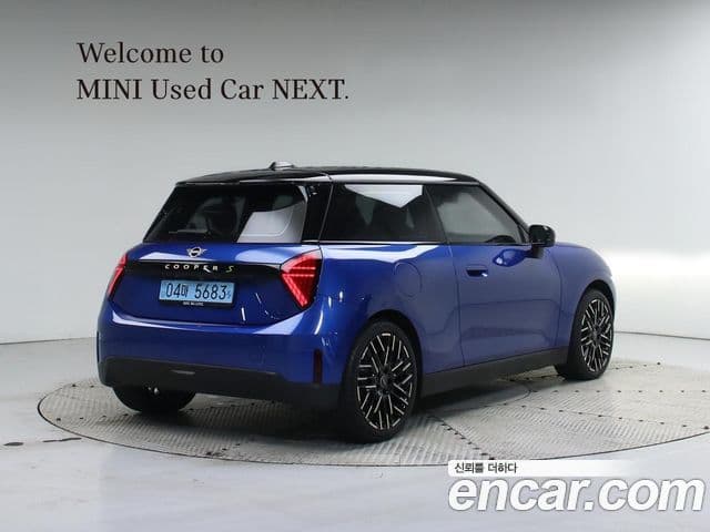 Mini Cooper Электрический (Electric) 4세대 SE favored, 2024 2