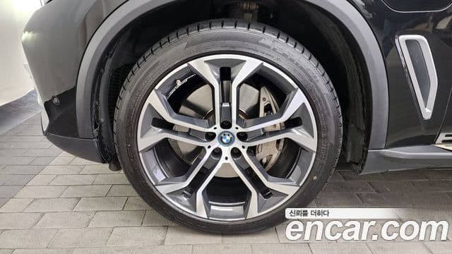 BMW X5 (G05) xDrive 45e xLine, 2022 все фото