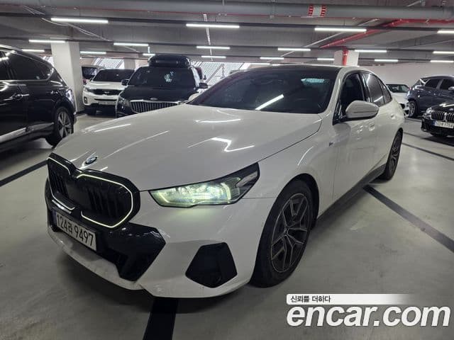 BMW 5시리즈 (G60) 520i M Sport, 2024 2