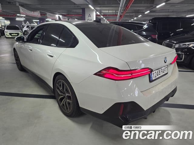 BMW 5시리즈 (G60) 520i M Sport, 2024 4