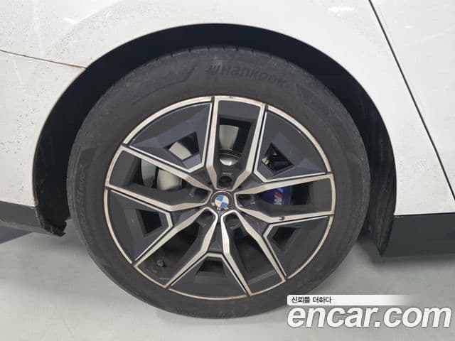 BMW 5시리즈 (G60) 520i M Sport, 2024 9