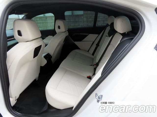 BMW 5시리즈 (G60) 523d M Sport, 2025 6