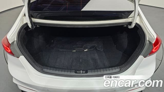 Hyundai Avante AD Premium, 2016 20