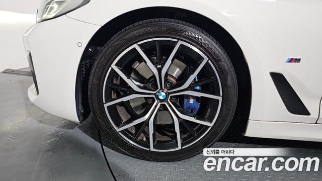 BMW 5시리즈 (G30) 520i M Sport, 2022 все фото