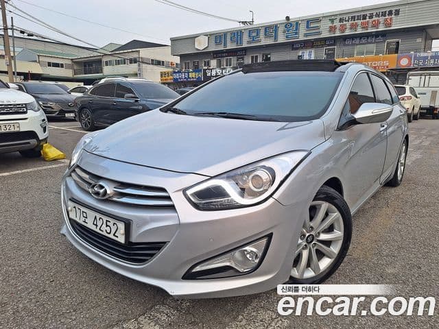 Hyundai i40 Modern, 2012 1