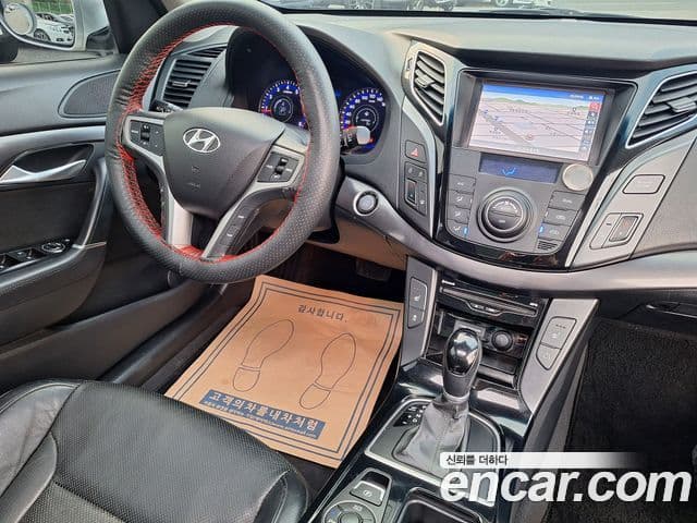 Hyundai i40 Modern, 2012 11