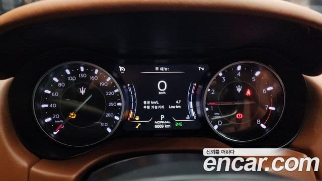 Maserati 기블리 3세대, 2022 8