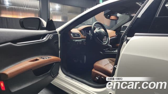 Maserati 기블리 3세대, 2022 10