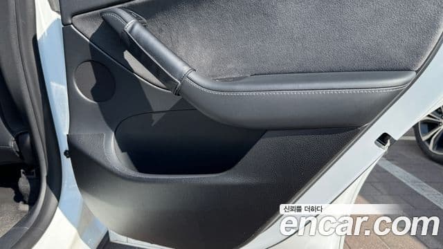 Tesla модель Y Long Range, 2022 13