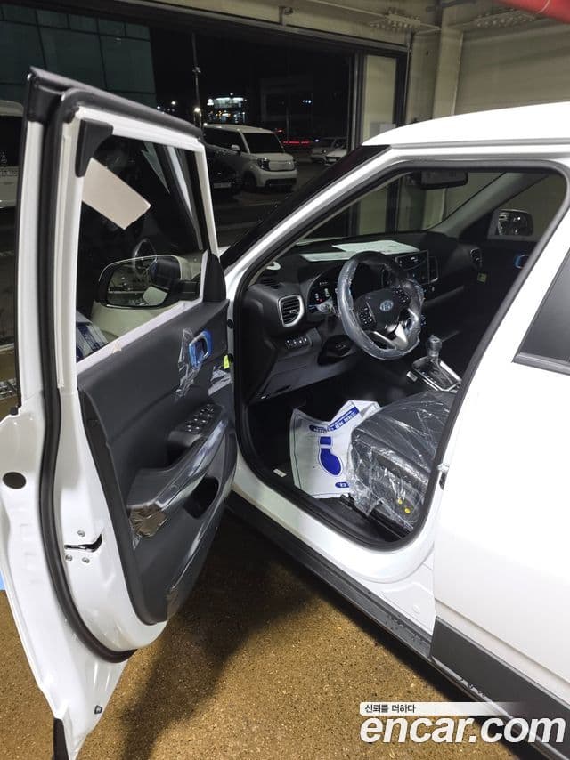 Hyundai Venue Premium, 2026 6