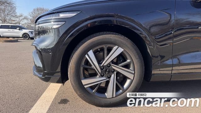 Genesis GV70, 2025 9