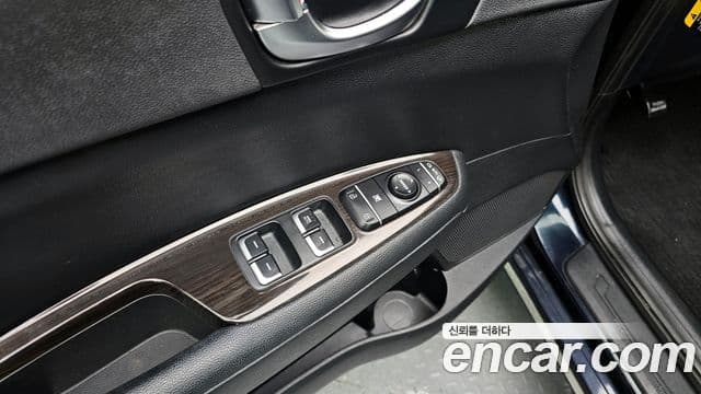 Kia K5 2세대 Luxury, 2016 14