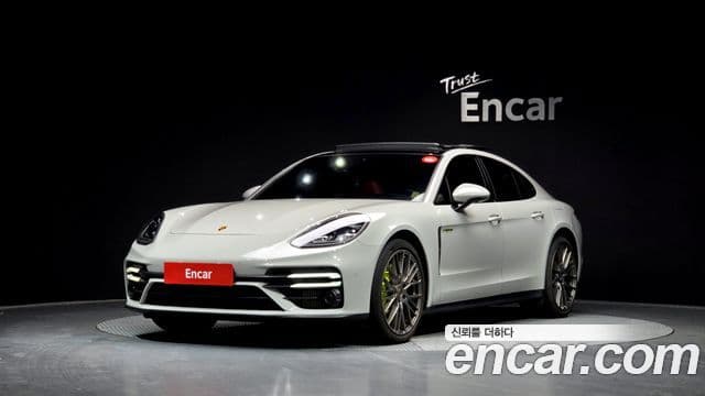 Porsche Panamera (971) 2.9 AWD E-гибрид Platinum Edition, 2022 1