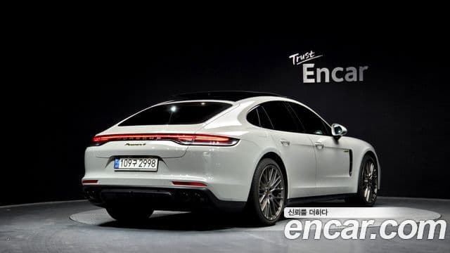 Porsche Panamera (971) 2.9 AWD E-гибрид Platinum Edition, 2022 2