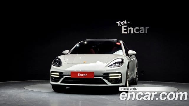 Porsche Panamera (971) 2.9 AWD E-гибрид Platinum Edition, 2022 3