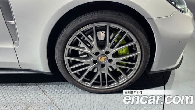 Porsche Panamera (971) 2.9 AWD E-гибрид Platinum Edition, 2022 все фото