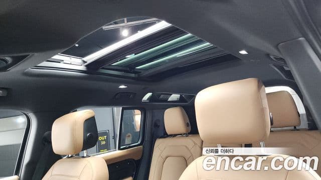 Land Rover Defender (L663) 110 P300 X-Dynamic SE, 2025 18