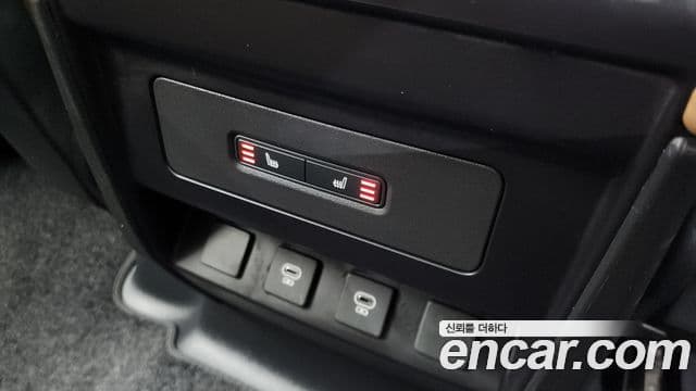 Land Rover Defender (L663) 110 P300 X-Dynamic SE, 2025 19