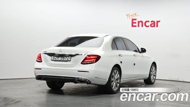 Mercedes-Benz E-класс W213 Exclusive, 2018 2