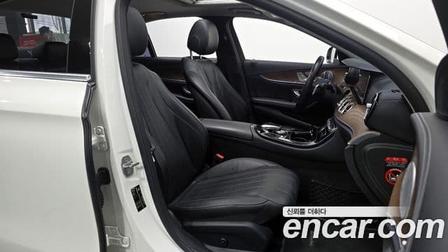 Mercedes-Benz E-класс W213 Exclusive, 2018 10