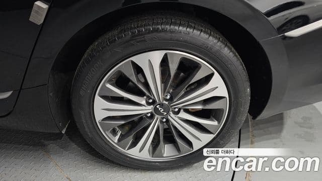 Kia K8 гибрид Noblesse, 2022 все фото